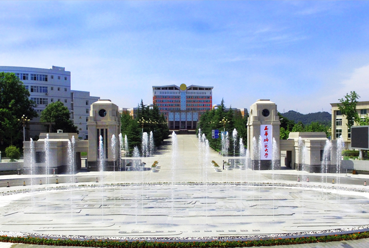 大门.jpg 大门.jpg